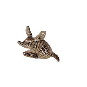 Hagen Renaker Baby Armadillo Miniature Figurine Wildlife Critter Cute